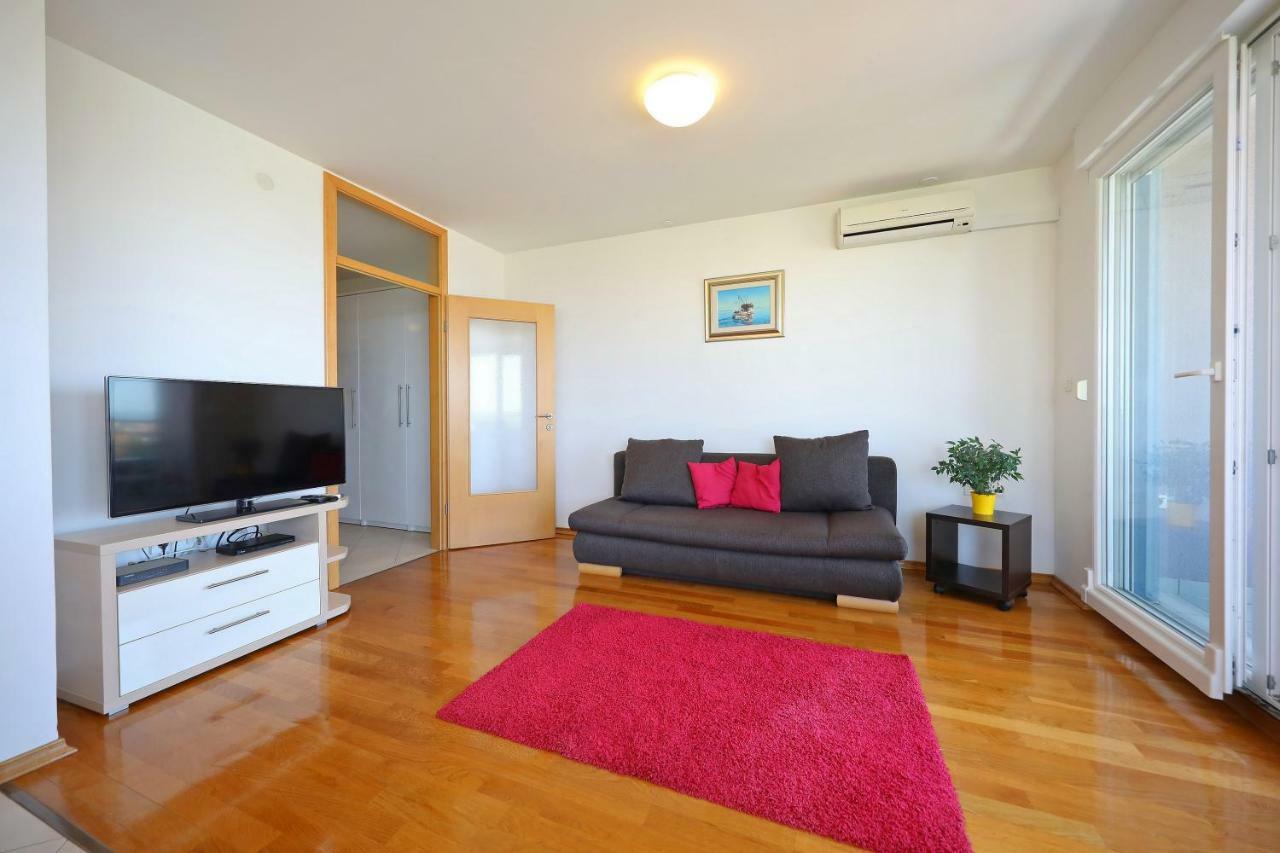 My Place Apartment *